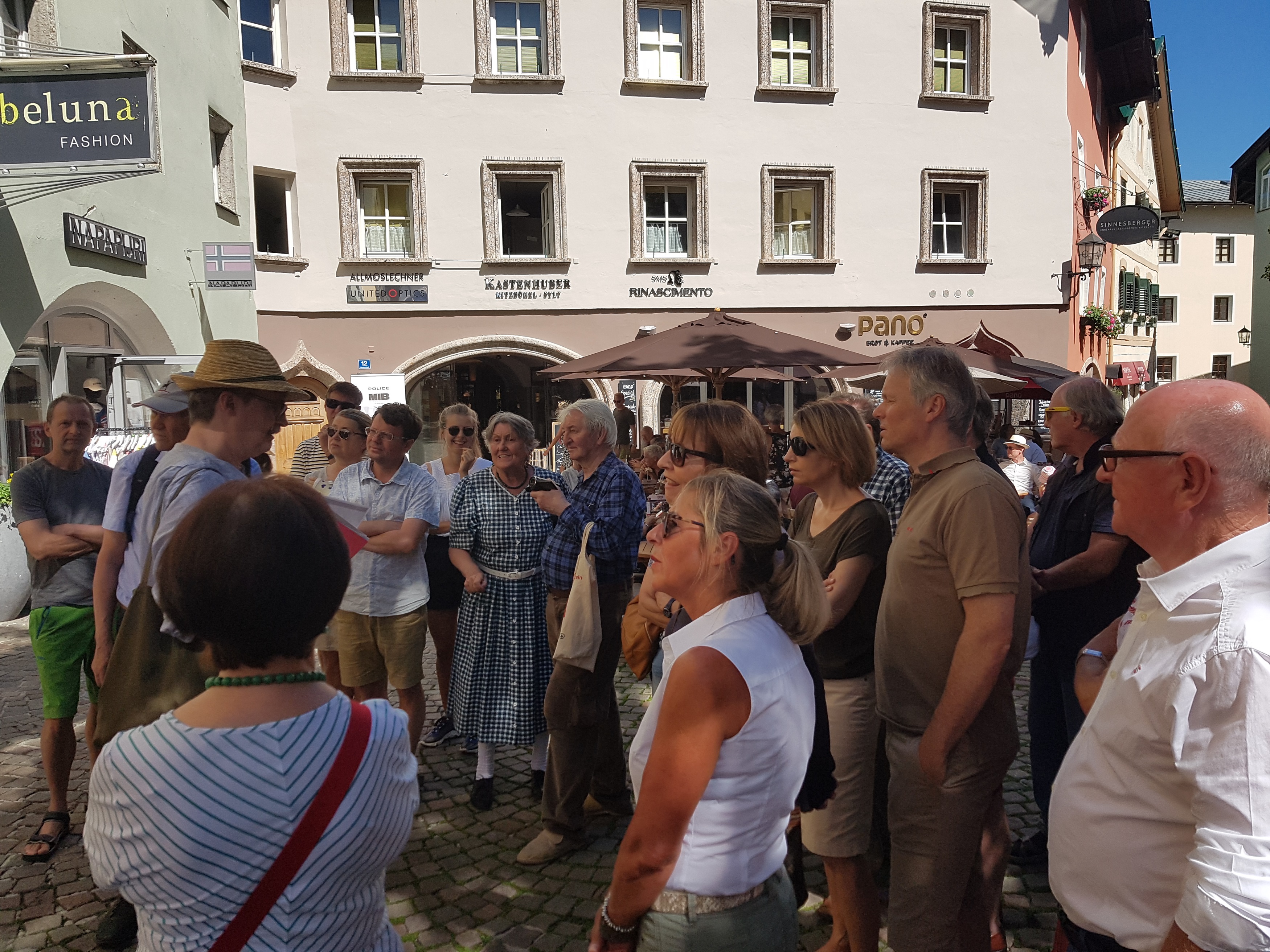 Kitzbühel. Porträts. In der Stadt. - Rundgang mit OSR Hans Wirtenberger & Dr. Helmuth Oehler am 29.06.2019. Foto: Dr. Wido Sieberer, Kitzbühel.